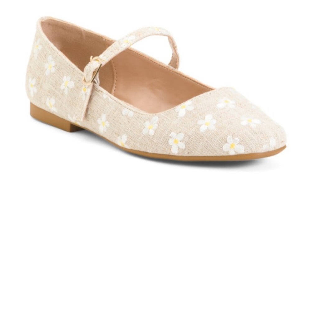 Steve Madden Beige Floral Flats